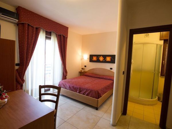 Hotel De Rosa - foto 23714.jpg