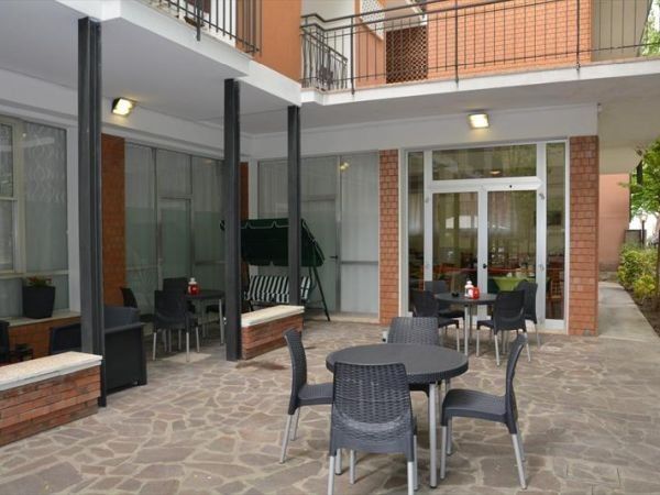 Hotel Week-End - foto 24545.jpg