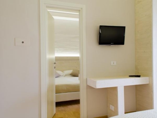 Mona Lisa Hotel - foto 27000.jpg