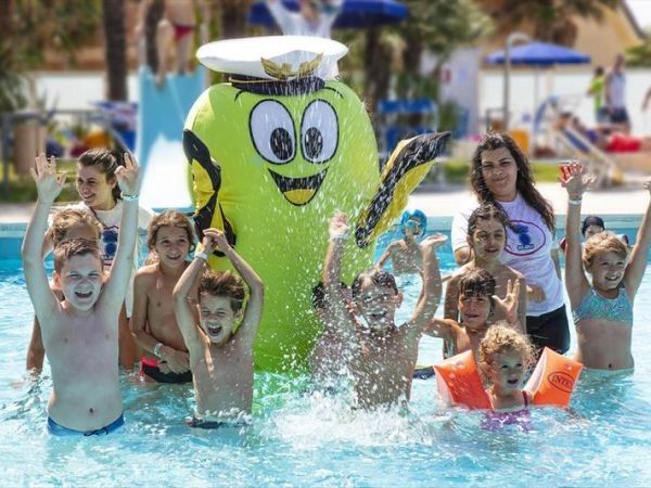 Holiday Family Village - foto 31074.jpg