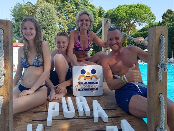 Spiaggia Romea - foto 33392.jpg