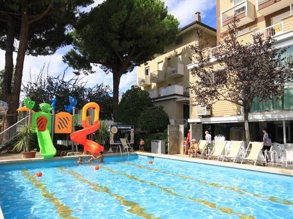 Smile Family Hotel Lotus - foto 34053.jpg