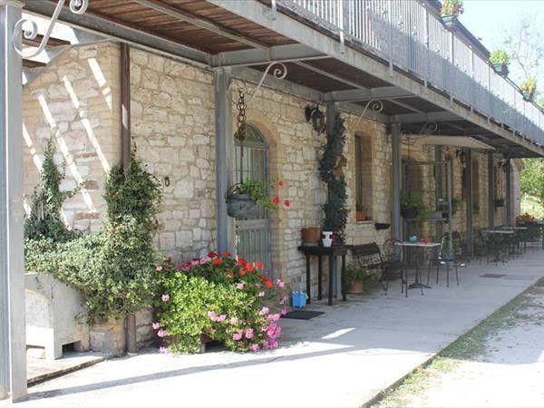 Gli Ippocastani - foto 35937.jpg