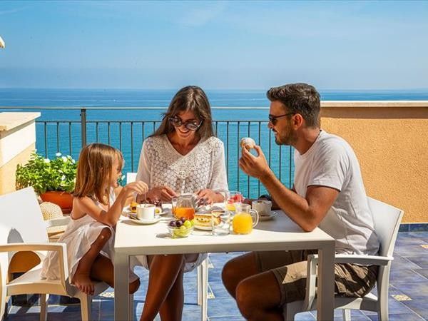 Hotel Punta Nord Est - foto 36130.jpg