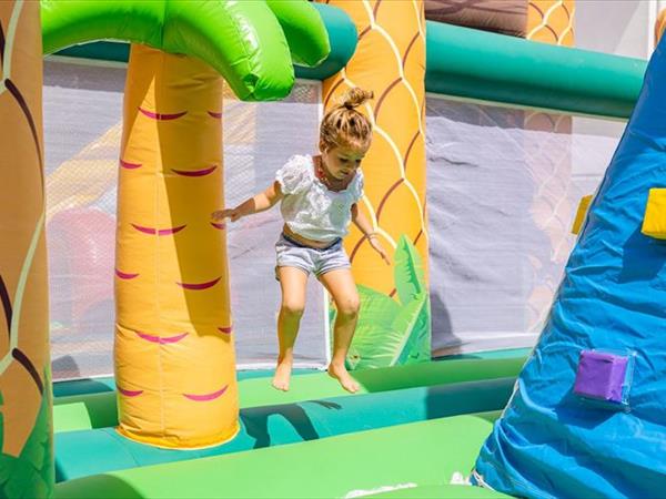 Color Bay Village - foto 36830.jpg