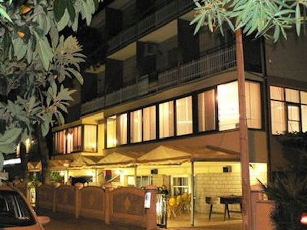 Hotel Manila - foto 13202.jpg