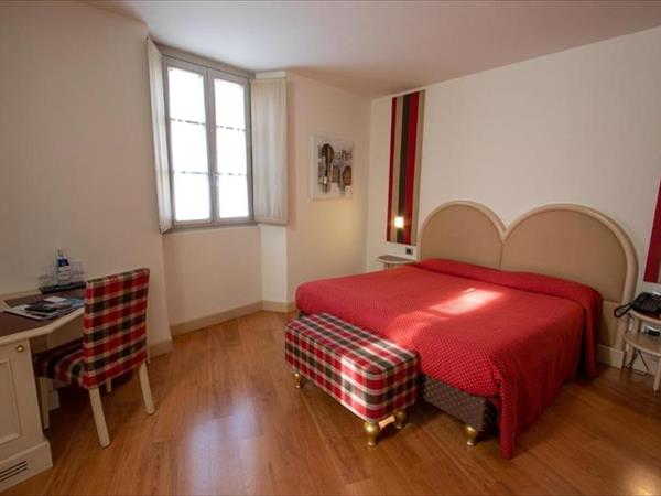 Central family hotel