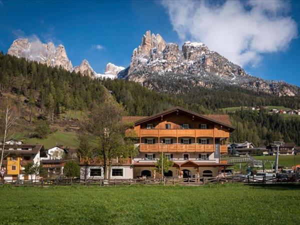 X Alp Hotel