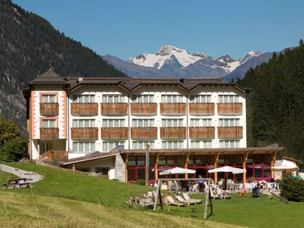Family hotel Bella Vista