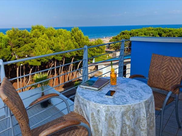 Hotel Antares - Alba Adriatica (TE)