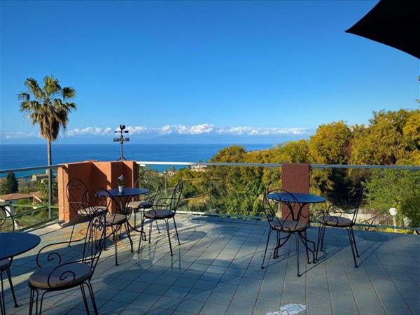 Family hotel - Giardino Marchese DAltavilla - Tropea (VV)