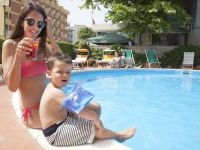 Hotel Bravo & Condor